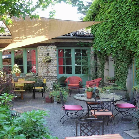 L'auberge Des Collines 2* Granges-Les-Beaumont